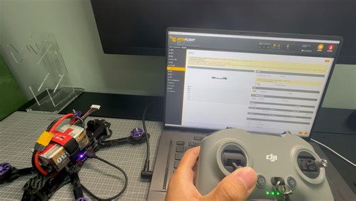 地面站调整完毕，结果眼镜端不显示OSD，原来是VTX放错端口了，同时还要加载一个o3的预设，完美解决了！