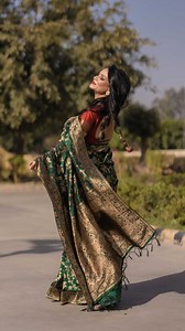 #sareetutorial ... choosing #blouse is a big moment here ... it can make or break a #sareelook ... I kind of visualise the #look before choosing the #sareeblouse . . Things to stay away for this colour . #gold #white #pink . . I hope you like the look it also kind of accentuated the #winterglow . Saree and blouse both are available! . . #anumishra #stylingwithanu #styleinspo #sareeindia #sareeinspiration #sareelover #sareeaddict #sareeandme #sareeseduction #delhi #dubai #banarsi #shadi #shadisea