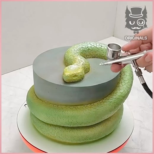 829K views · 4.6K reactions | Have you ever seen a Snake Cake ?!  | Simple | Facebook
