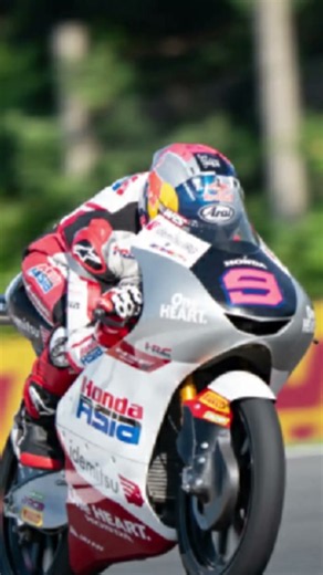 Veda Ega Pratama Start dari P16 Finish P3 di Moto3 Inggris Sirkuit Silverstone Menjadi Prediksi Saya