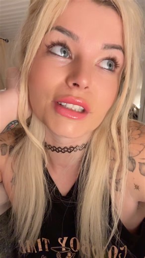 Wie fühlt sich das wohl an braune Augen zu haben? #blueeyes #cute #funnyshorts