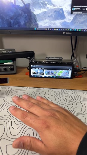 7.84” Mini HD IPS Monitor for Enhanced Workspace