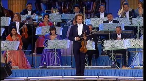 André Rieu & 3 year old Akim Camara | Amazing Music