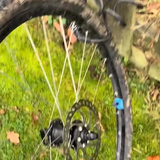 Keep your bike safe with Bellcycle, a discreet bell that hides an AirTag slot inside🚴 | Bellcycle