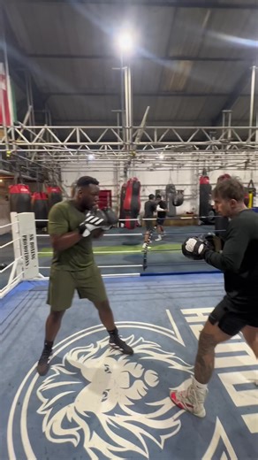 bit of pad work 👊🏾#glasgow #boxing🥊 #boxer