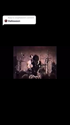 Reply to @unsightlybstrd #misfits #misfitsband #punk #horror #horrorpunk #danzig #glenndanzig #goth #gothic #crimsonghost