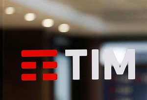 Telecom Italia weighs early exit from INWIT contract, sources say