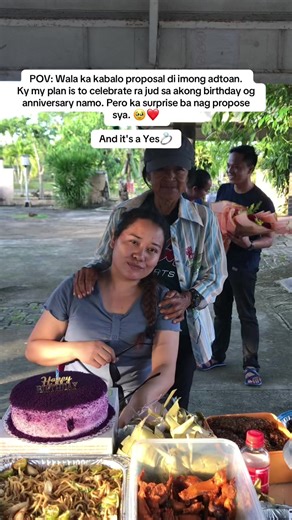 Surprise Proposal: A Heartfelt Birthday Celebration