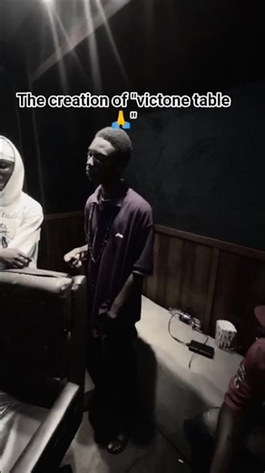 Victone table #shorts #afrobeat #PrayForTheStreets