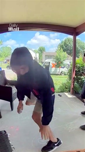 'Porch pirate' steals package after delivery man drops it off
