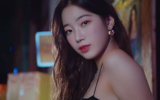 LESSERAFIM最新回归曲 [ANTIFRAGILE] MV公开