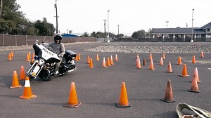 Harley Dunlop American Elite vs. Michelin Commander II Tires-Compare