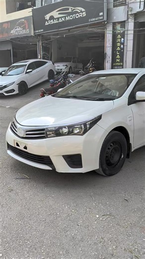 Toyota Corolla XLi 2015 for Sale at Deal Wheel Motors