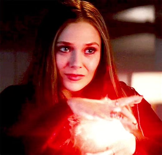 Those random gif edits that don’t make sense: | #wandamaximoff #scarletwitch #gif