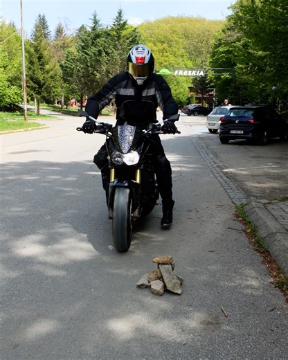 Unexpected Treasure Unearthed: Women Find Hidden Money Beneath Road Rocks | Awesome