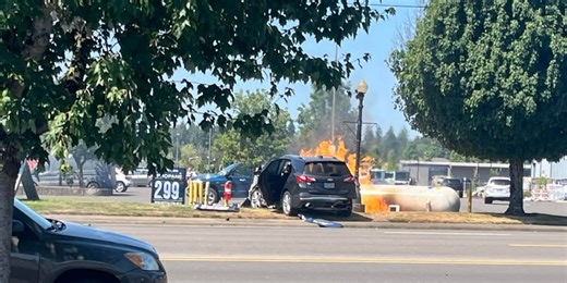 3-vehicle crash on Hwy 99W leads to propane tank fire in McMinnville