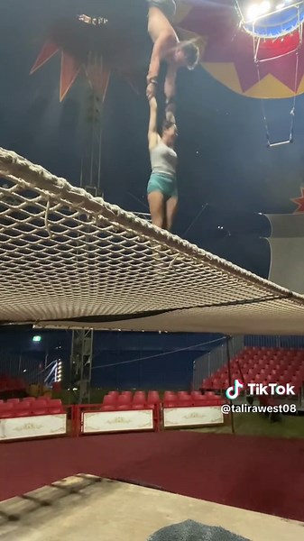 Double Trapeze Training Experience in Sydney