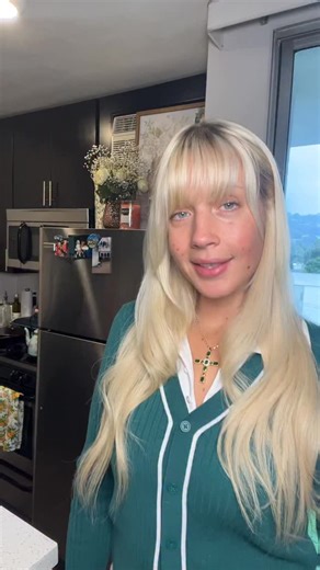 Ella Akesson on Instagram: "Cookies 🍪🥛 Mix together 1/2 cup butter 1 cup brown sugar Then add 1 egg 1 tsp vanilla paste Mix then add 1 cup flour 1 tsp baking soda 1 tsp salt For the chocolate ones just add 2 tbsp cacao powder Let the dough rest for 45 in the refrigerator before oven! Oven at 375 for 10-12 min Add however much chocolate chip you like 🤍"