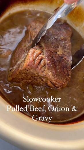 Slowcooker Pulled Beef, Onion & Gravy Recipe