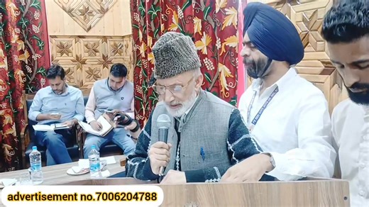 Deputy Commissioner (DC) Budgam, Dr. Bilal Mohi-Ud-Din Bhat, today chaired a Public Darbar at Town hall Beerwah to address the developmental and public welfare issues of the region.on behalf of public Mirwaiz central kashmir Maulana Syed Ab Lateef Bukhari has put forth their demands in his symapthetic concentration ,Manjeet singh Gill ji has run the program in great way as he did best anchoring. | Kashir Dastaan news network