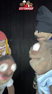 Moms first time on VR 😳😅 | Cartoon Connect