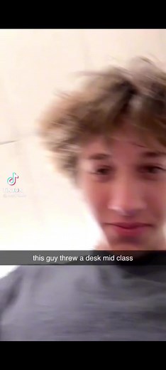 #fyp#foryoupage#foryou#views#highschool#school#funny#snapchat | throwing desk in class