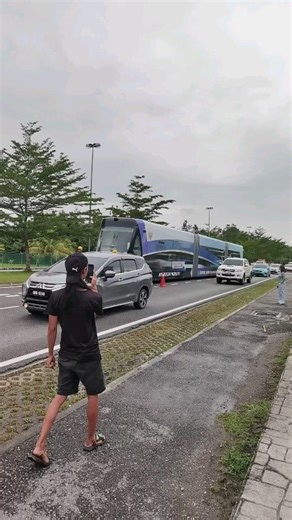 A glimpse of tomorrow's transport: Cutting-edge Autonomous Rapid Transit (ART) prototype wows the public as it glides through the Isthmus during an engineering test run, sparking widespread excitement and anticipation on autonomous mobility. | DayakDaily