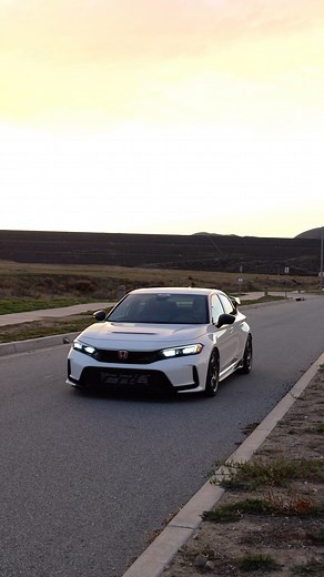 7.8K views · 551 reactions | … A new #FlashPro Manger Software update is now available! Civic #FL5 FlashPro owners can now easily select a “mod” to get “pops & bangs” (one is equivalent to the sound of the factory Integra Type S) or custom tune these tables to make it your own. #hondata #staytuned #makingdreamsreality #honda #civic #civictyper #fl5 #hondatyper #11thgencivic #flashpro #burbletune #popsandbangs | Hondata | Facebook