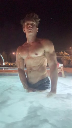 varis 🇦🇱 (@v.varis)’s videos with sonido original - ☆★