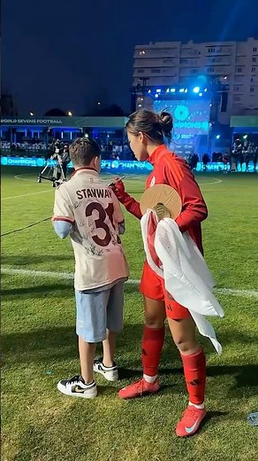 Momoko Tanikawa - Why Bayern Munich Loves Her