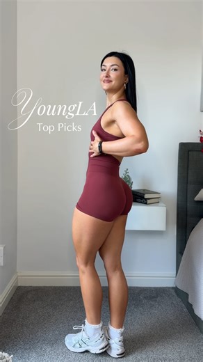 Bethany Tomlinson on Instagram: "my @younglaforher top Black Friday picks! Sale goes live on the 25th of November 8pm GMT time and you get 30% off with c0de BT Outfit 1: Motion seamless romper (extra small) Outfit 2: Motion seamless romper (extra small), foundation track pants (small), off shoulder pull-over (small) Outfit 3: Motion backless bodysuit (extra small), baggy ass sweats (small) Outfit 4: Motion seamless romper (extra small), legacy seamless top (extra small)"