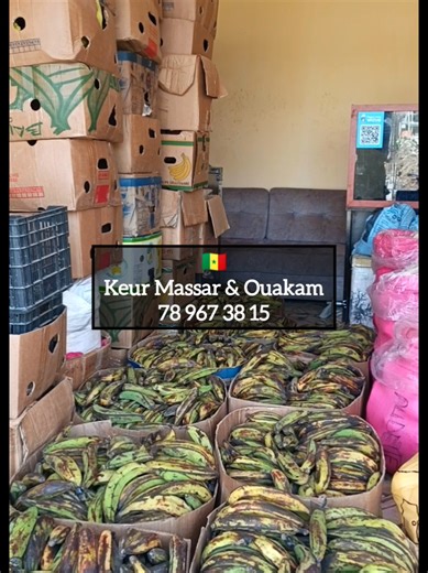 Au Sénégal 🇸🇳. ✅ Pour recevoir des invités durant des occasions spéciales, ✅ Pour offrir à manger à un proche qui te tient à cœur, ✅ Ou pour ton commerce, 👉 Le CARREFOUR DE L'ATTIÉKÉ t'offre le choix de varier SAINEMENT et BELLEMENT à tes résultats culinaires. 🙂 👉 Attiéké, Igname, Placali, Banane alloco et bien d'autres denrées naturelles te sont proposés. ⛳ À Keur Massar et à Ouakam • Plus d'infos au 78 967 38 15🇸🇳 #attiekededakar #KeurMassar #bananealloco #bananeplantain #attieke