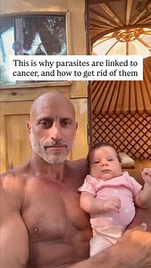 When a parasite enters your body, it steals your nutrients, your amino acids, vitamins, and minerals. But here’s the part most people miss 👇 There isn’t one parasite. There are hundreds and they’re not all killed the same way. You’ve got: - 🧬 Protozoa like Giardia or Blastocystis hominis * 🪱 Helminths (worms) like pinworms or roundworms * 🦠 Amoebas that infect your gut lining * 🍄 Yeast and molds that behave parasitic in the body So before jumping into any “cleanse,” do this right: ⚡ STEP 1: