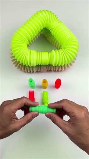 Relaxing and Creating ASMR POP TUBE Sound Robot #satisfyingvideos #relaxing #oddasmr #poptubesounds