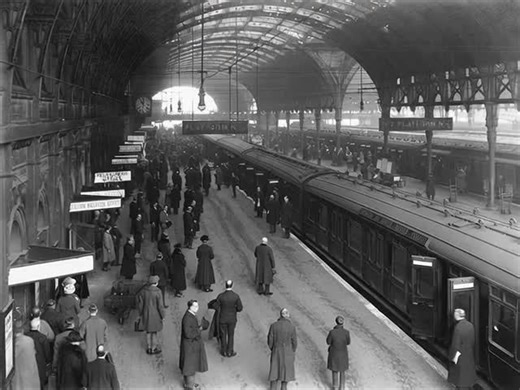 Exploring Paddington Station: A Glimpse of 1919 London