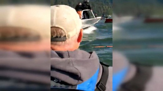 WATCH: Good Samaritans save 11 people from Columbia River after 2 boats collide near Astoria. https://bit.ly/3jcwt3e | KATU News