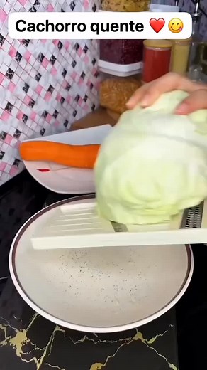 🌭 Cachorro-Quente Caseiro dos Sonhos . . . . . . . . . . . . . . . . . . . #CachorroQuente #ReceitaCaseira #LanchePerfeito #ComidaDeliciosa #ReceitasPegaMaridão #LancheDaTarde #ComidaQueAma #ReceitaFácil | Receitas caseira