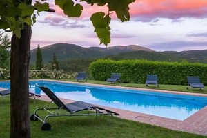 Introducing Villa Arcelle, a 3 bedroom villa in Umbria, located within walking distance of a restaurant and winery, and only a one hour drive from Siena and Florence. "The trip was fantastic and place was absolutely great. All in all, everything was meeting/out-beating our expectations and you have another satisfied customer." - Ausrius. Learn more about our villas in Italy - http://bit.ly/2m9MzjE | WIMCO Villas