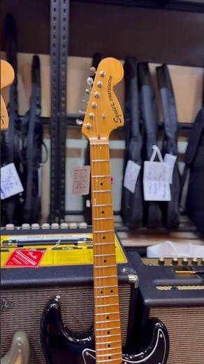 SQUIER LIMITED EDITION CLASSIC VIBE ’70S STRATOCASTER IN ANTIGUA BURST