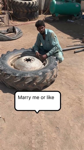 Tractor Tire Air Fill! 💨🚜 Satisfying #MechanicalASMR