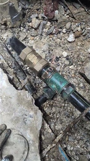 Corporation Coupling Bad Install #plumbing #plumber #plumbingservices