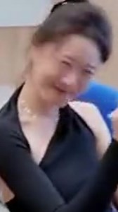 土豆找朱美吉私聊，美吉：给你个眼神自己体会