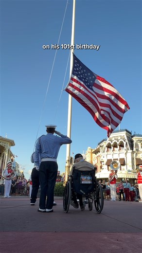We were honored to salute WWII veteran and Purple Heart recipient Herb Maneloveg as we celebrated his 101st birthday 🇺🇸 #DisneySalutes | Disney Parks