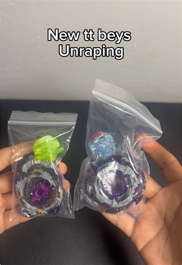 New takaratomy beys bloody longinus and finally rage longinus😍😍😍#beyblade #longinus #unboxing #unraping #takaratomy