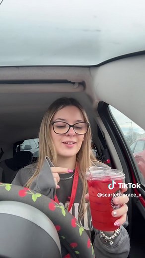Reviewing the Starbucks Pink Drink Taste Test