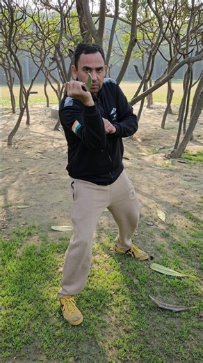 Karambit knife thrust and slash tutorial #viralvideo #fma #karambitknife