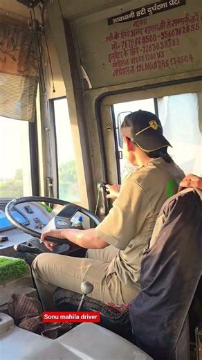 women bus driver #upsrtc #viralreels #shortvideos