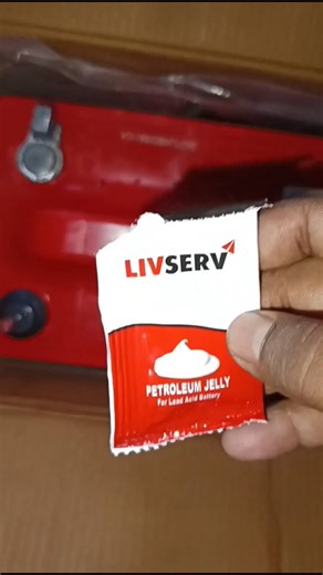 liveguard Inverter battery piller ko lubricant kaise kare #viralvideo #shortvideo #trendsvideo