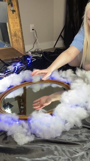 Creating Liquid Mirror Effect for Alice in Wonderland Cosplay Photoshoot