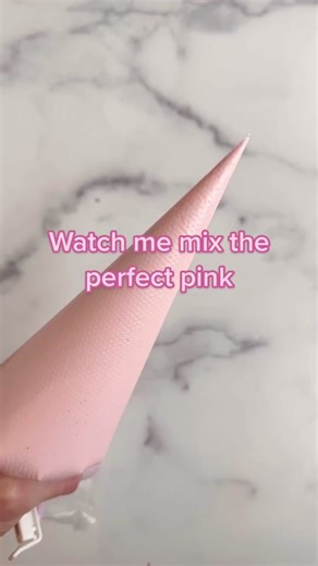 Perfect Pink Icing Tutorial for Valentine's Day Cookie Decorating